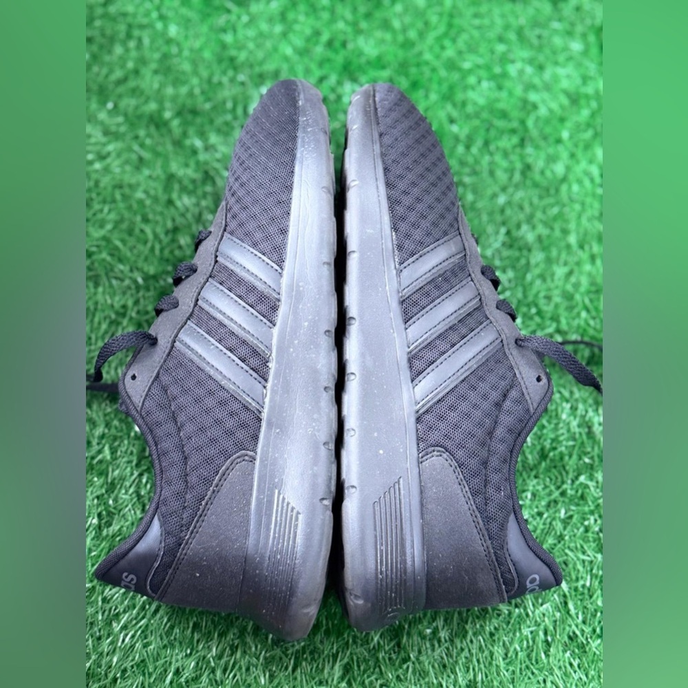 Adidas
adidas Lite Racer 'Black' DB0646
Men’s Size 9